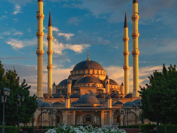 Мечеть им. А.А. Кадырова «Сердце Чечни» 